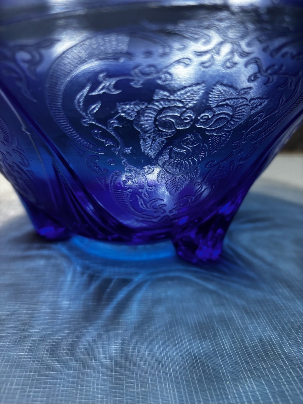 Hazel Atlas, Royal Lace Royal Blue Bowl w/ Etched and Molded Feminine design